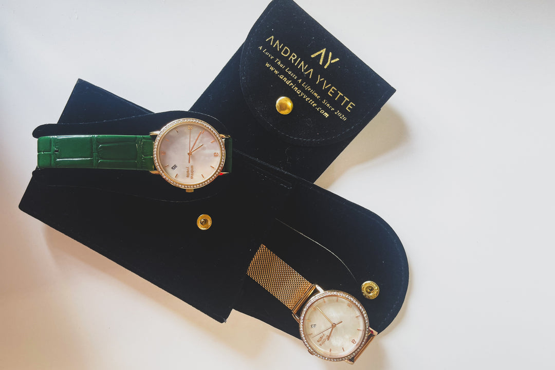 andrinayvette Watch Pouch